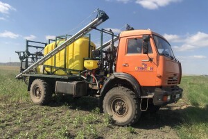 КАМАЗ — тяжёлое шасси для опрыскивателя с баком от 2000 л